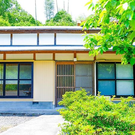 四万十川まで歩いて行ける 一棟まるっと貸し切りの宿 Gu Shimanto  Esterno foto