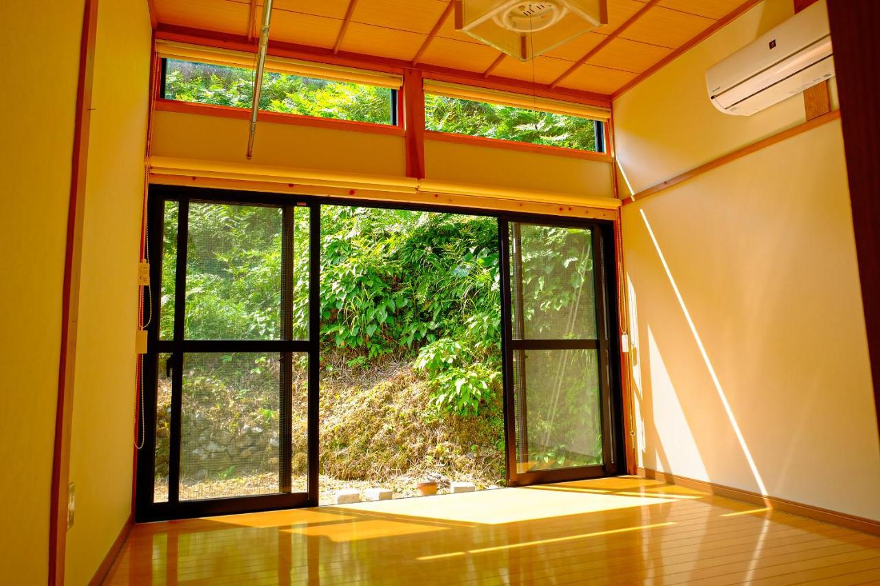 四万十川まで歩いて行ける 一棟まるっと貸し切りの宿 Gu Shimanto  Esterno foto
